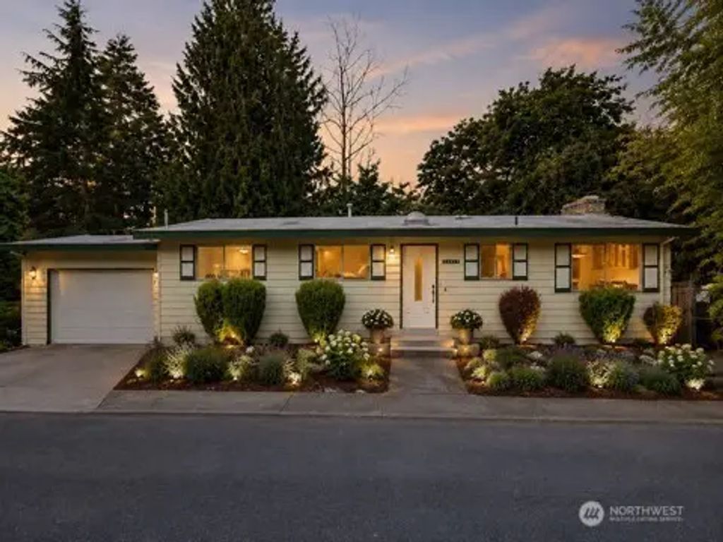 11617 7th Avenue Sw, Seattle