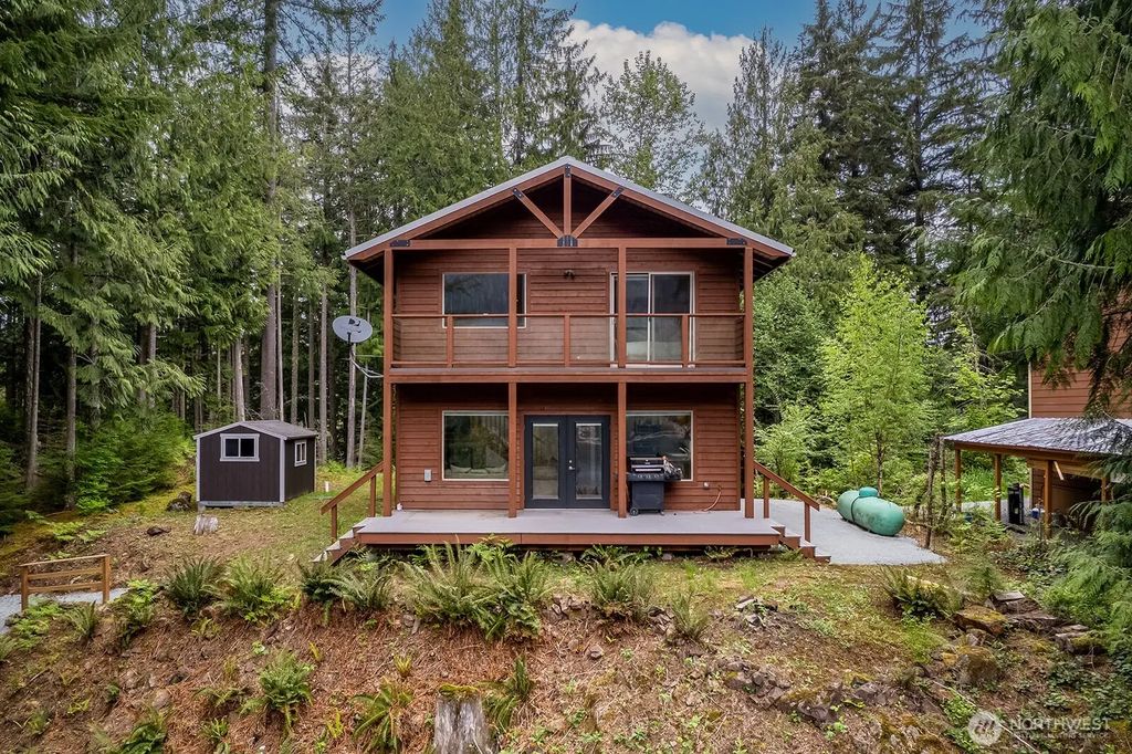 33006 Deer Park Lane, Mount Vernon