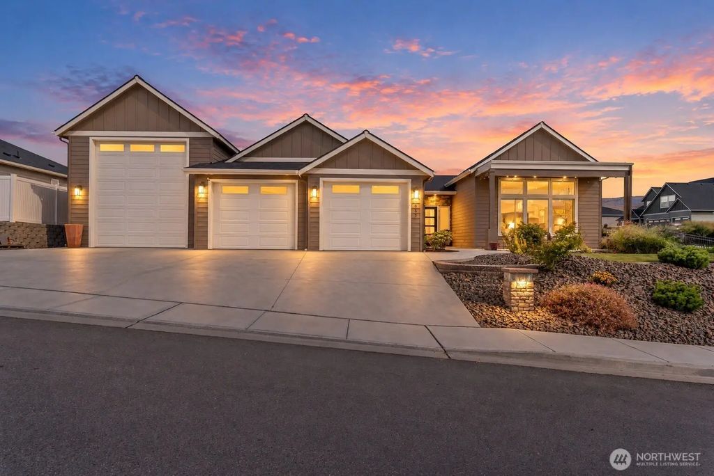 2659 Parkette St Se, East Wenatchee