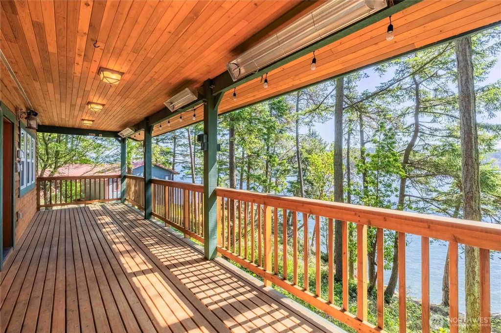 757 Ferry Road, Lopez Island