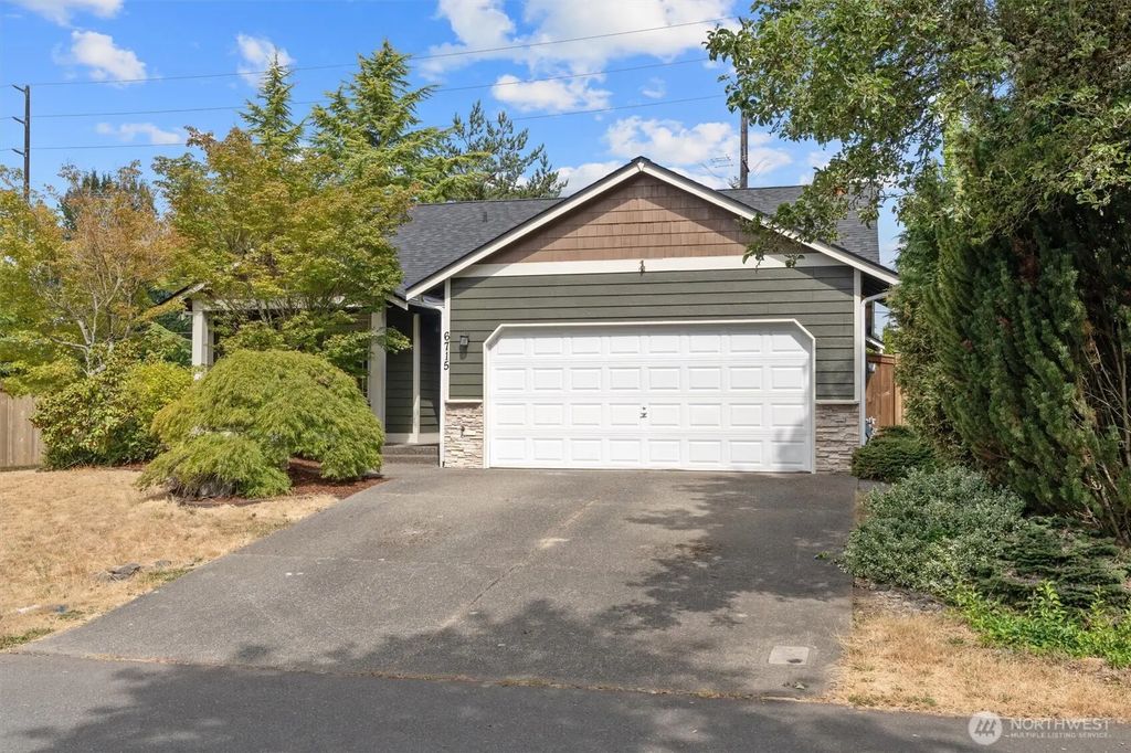 6715 176th Street Ct E, Puyallup