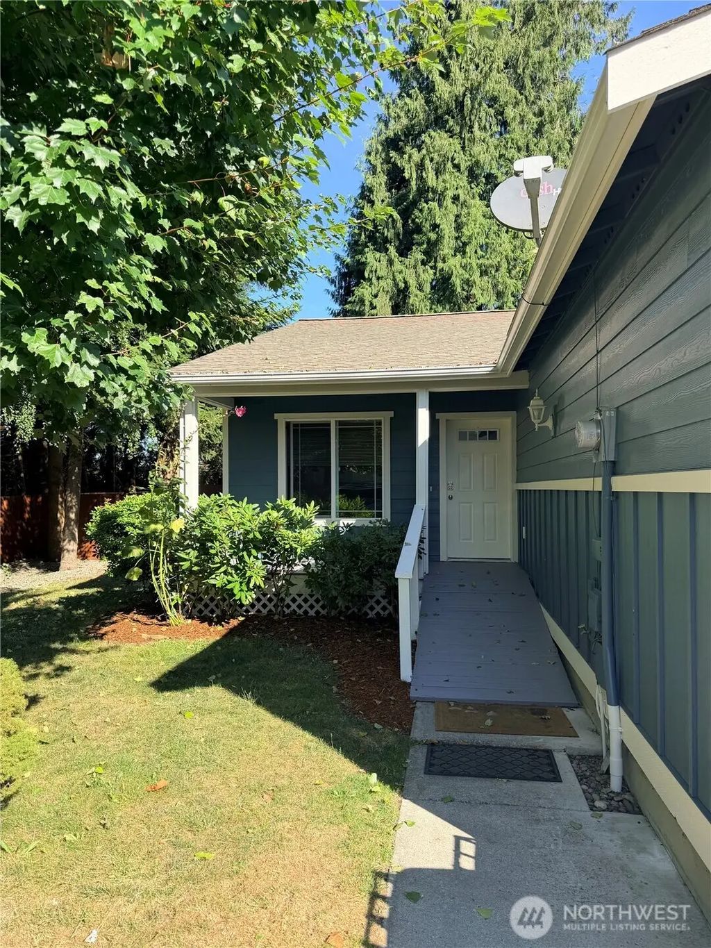 431 Oak Hill Lane, Burlington