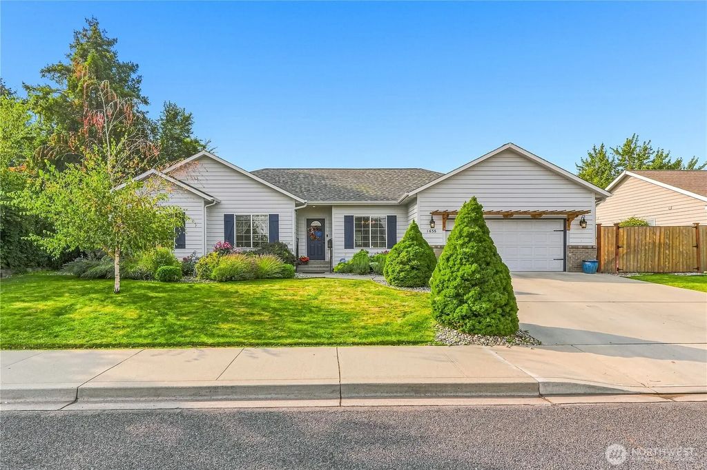 1635 Washington Street, Wenatchee