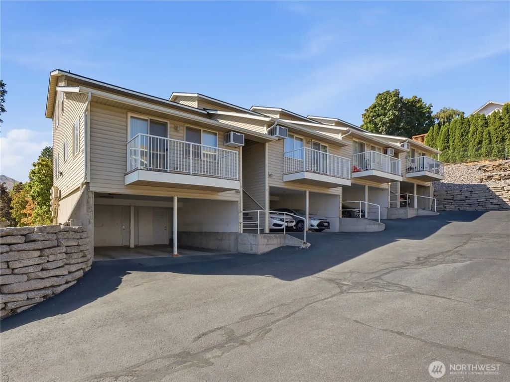 1686 S Mission Street 1, Wenatchee