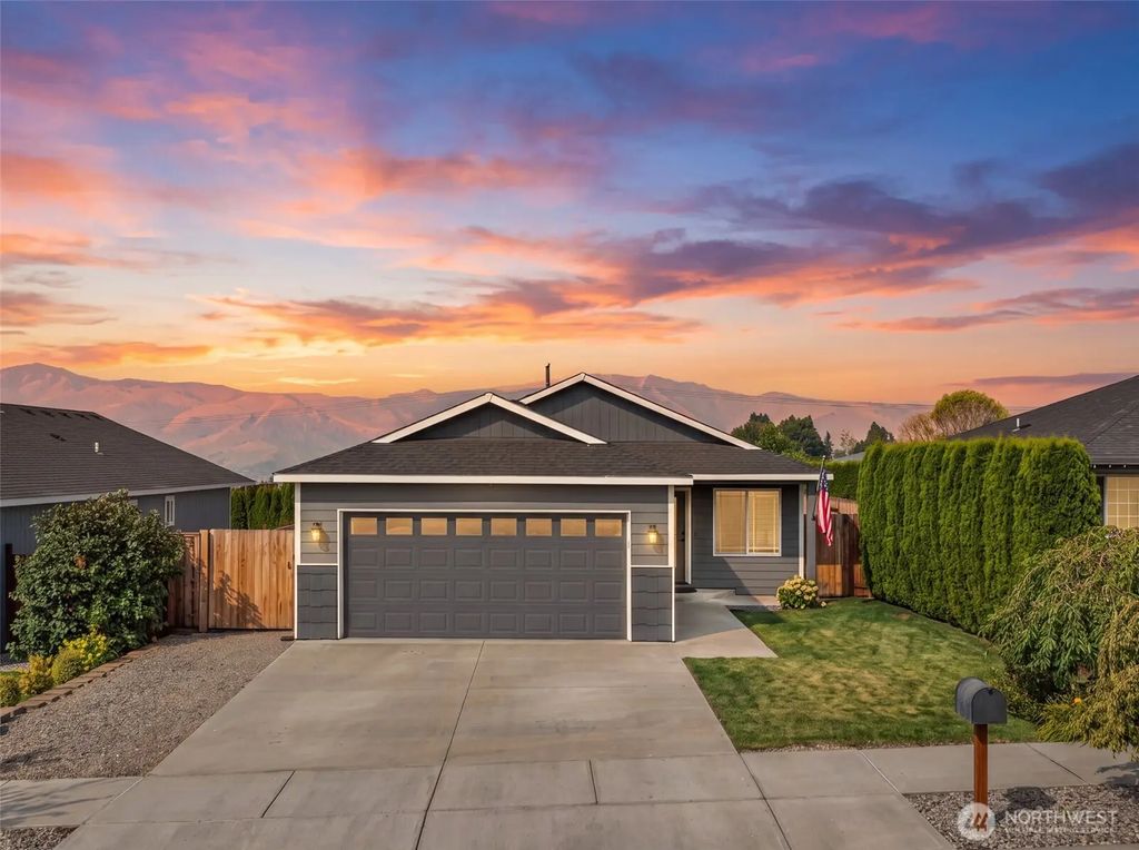 524 N Montclair Avenue, East Wenatchee
