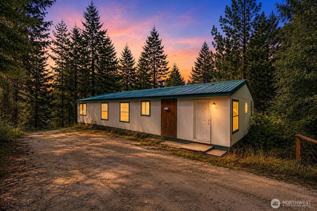 24608 Spur Street, Leavenworth