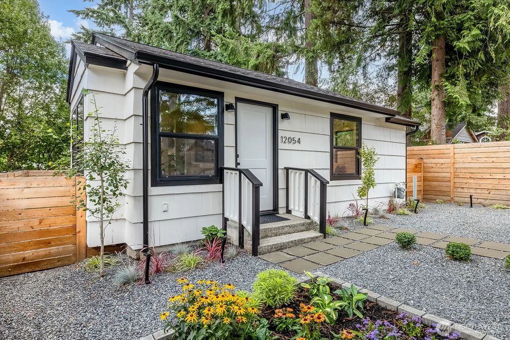 12054 20th Avenue Ne, Seattle