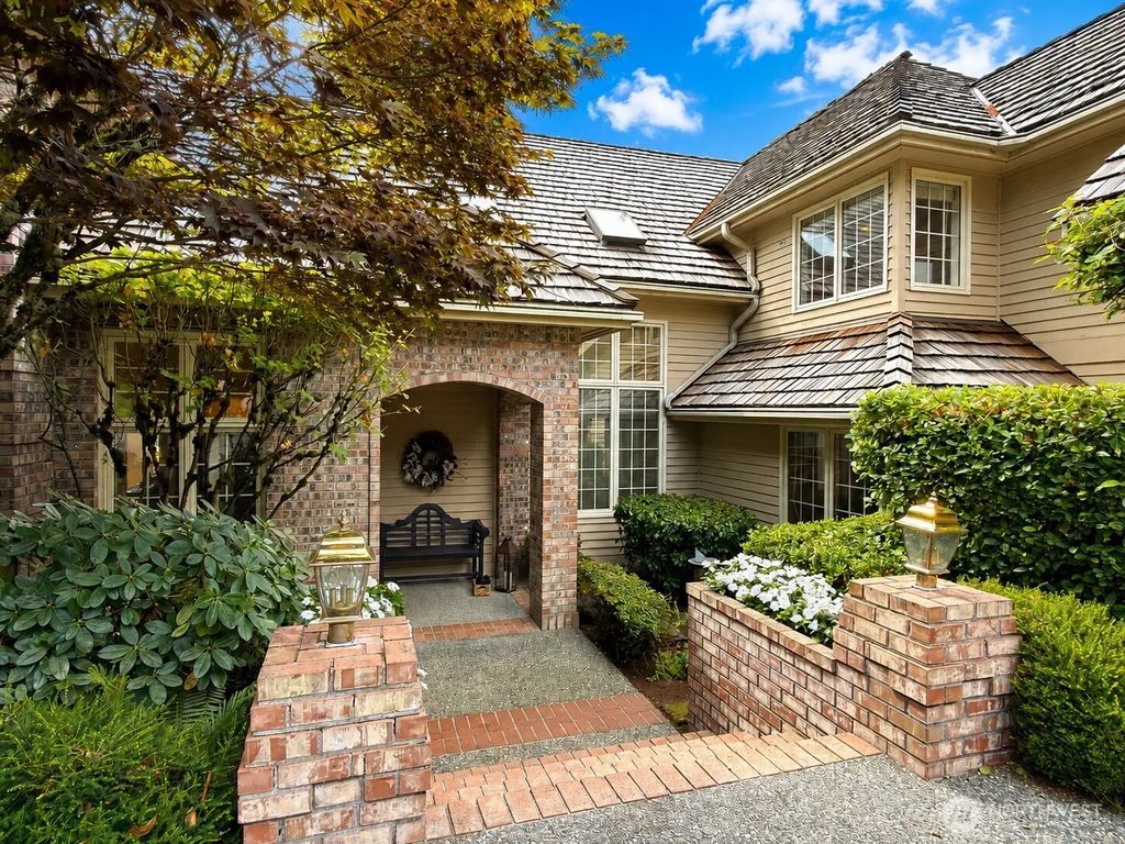 13713 209th Avenue Ne, Woodinville