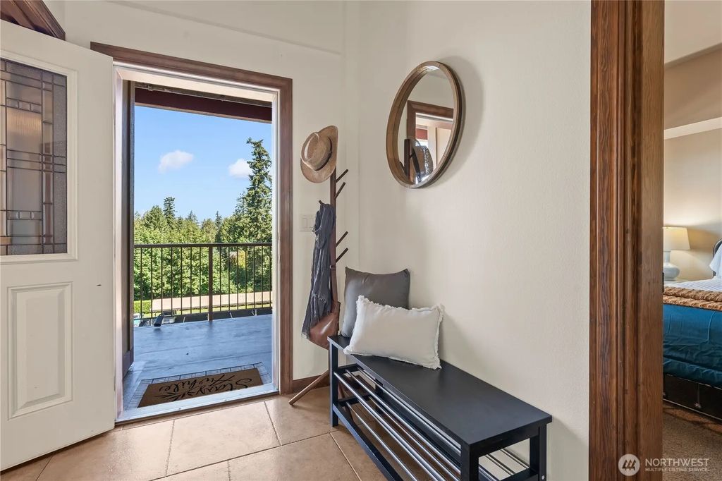 7714 Birch Bay Drive 411, Blaine
