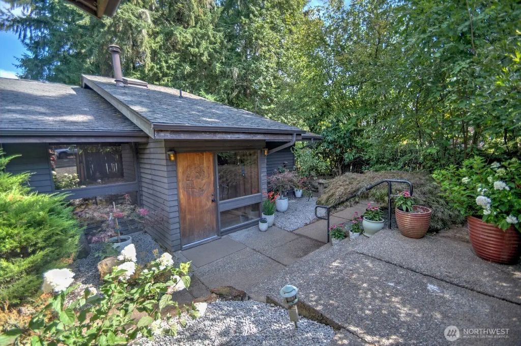 5016 Brassfield Road Se, Olympia