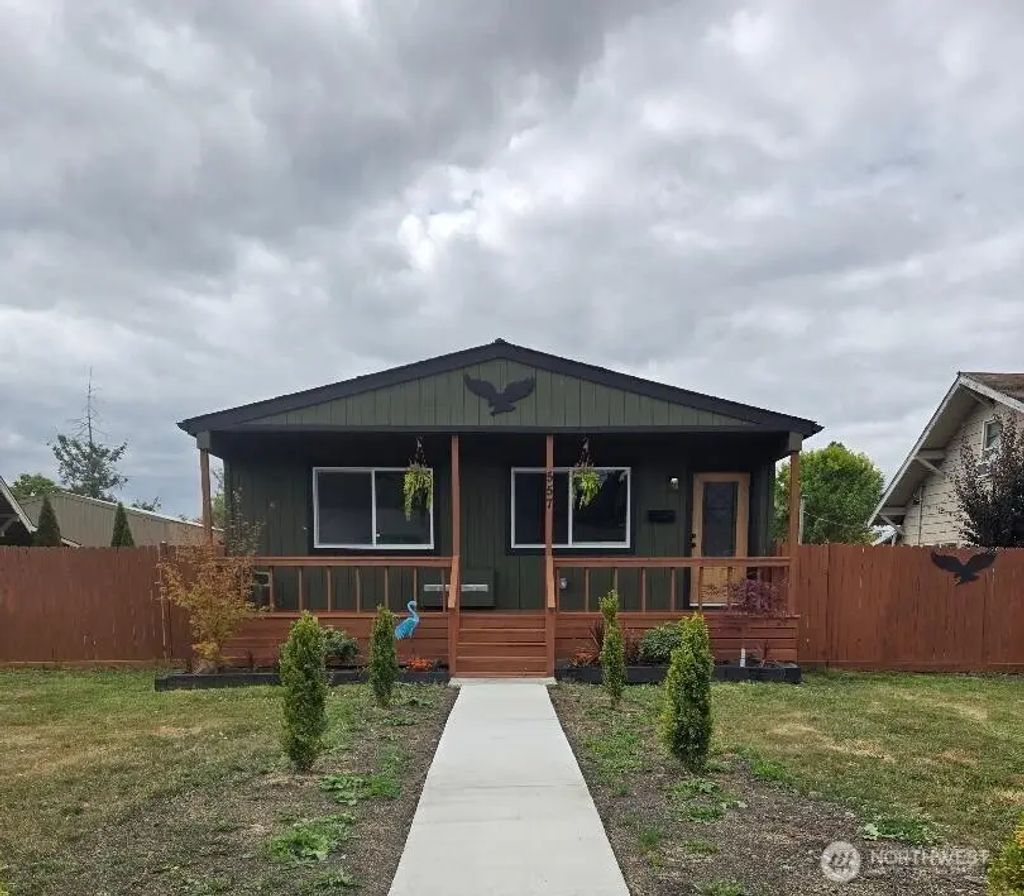 557 Sw Pacific Avenue, Chehalis