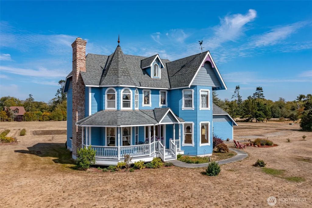 1230 Windward Way, Coupeville