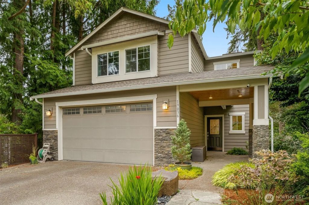 19036 18th Avenue Ne, Shoreline