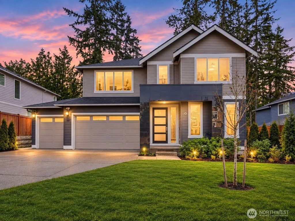 6563 Se 8th Place, Renton