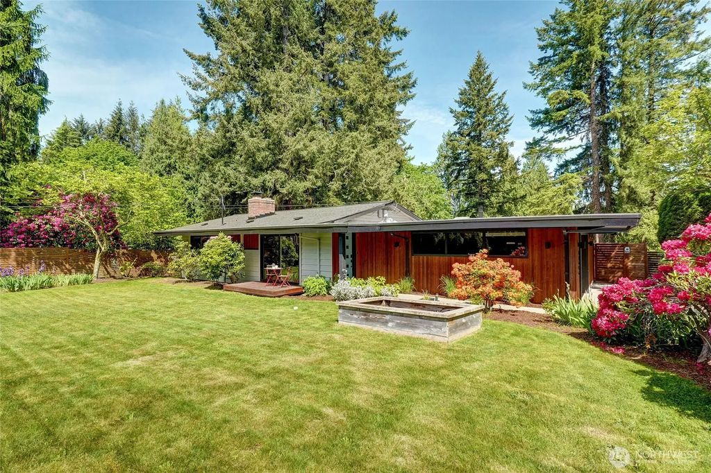 17050 Ne 95th Street, Redmond