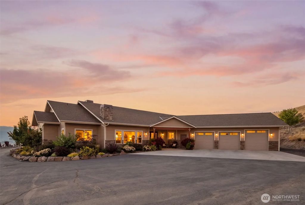 25 Sageland Road, East Wenatchee