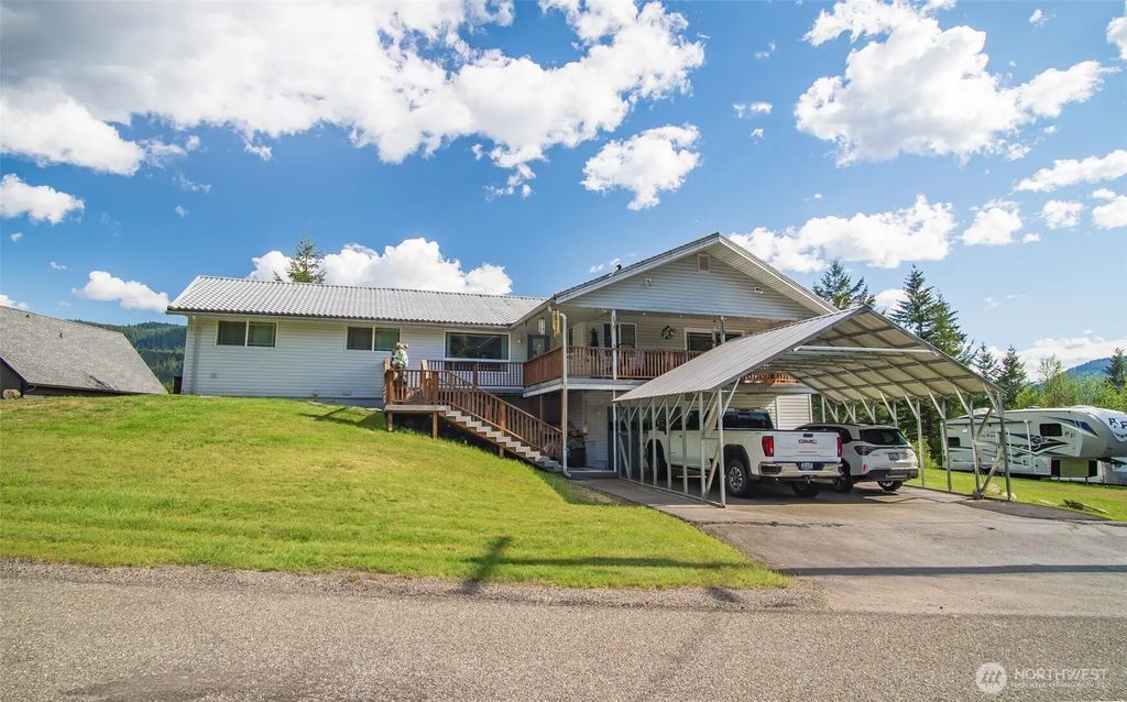 112 Alta Lane, Packwood