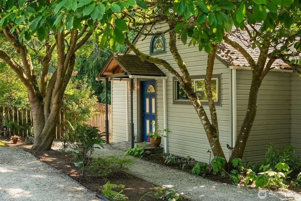 17109 135th Place Sw, Vashon