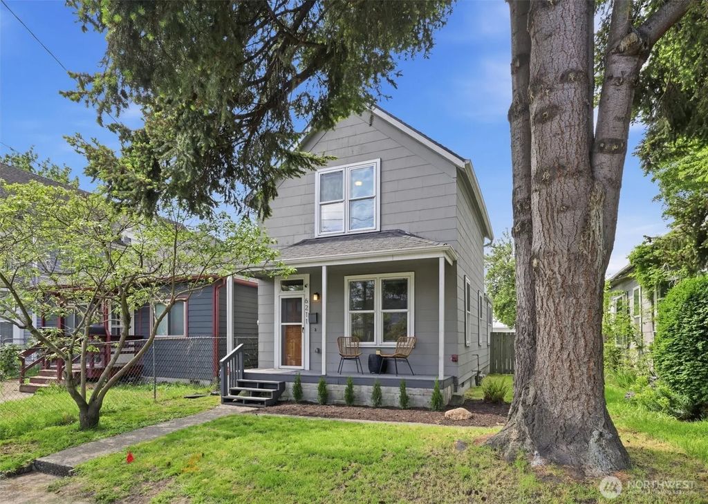 6211 Carleton Avenue S, Seattle