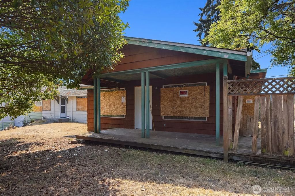 941 N 103rd Street, Seattle