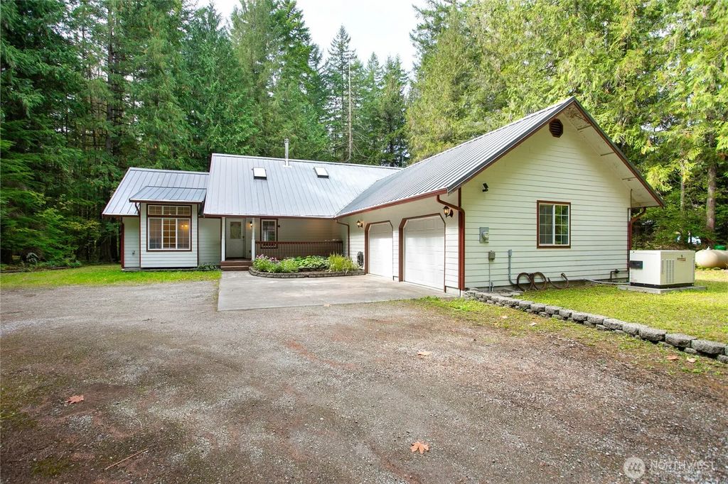 7711 Shire Road, Maple Falls