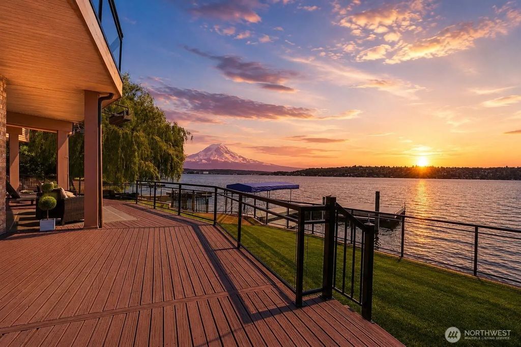 8279 W Mercer Way, Mercer Island