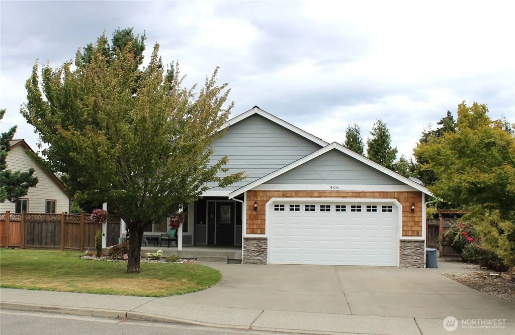 406 Jackson Court, Nooksack
