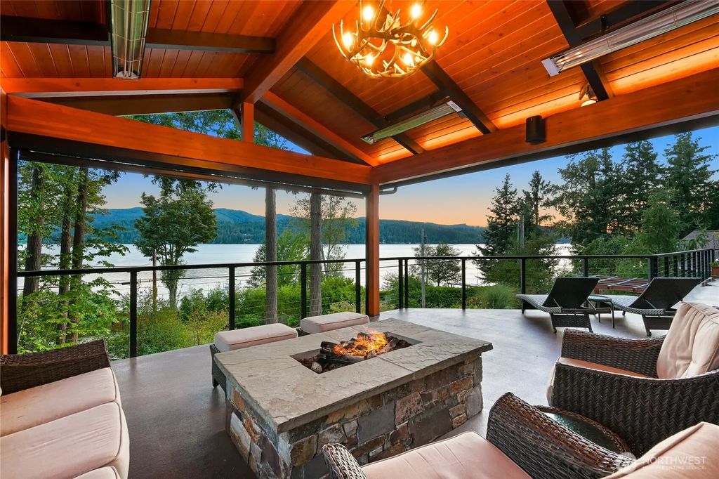 2802 Northshore Road, Bellingham