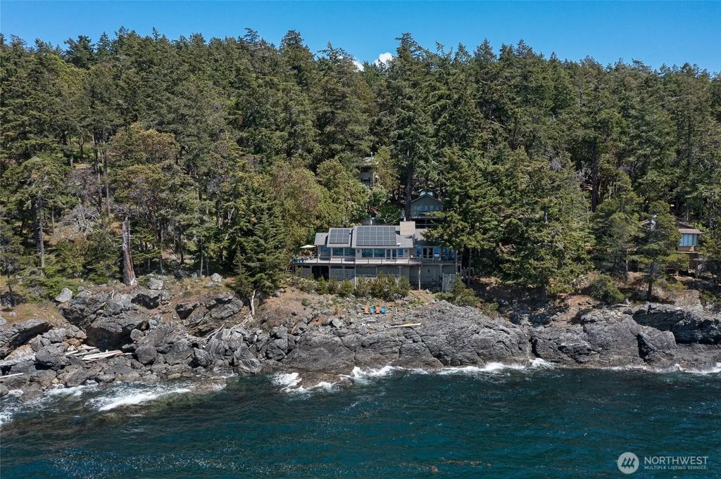 681 Smugglers Cove Road, Friday Harbor