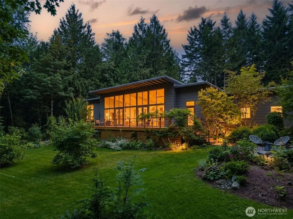 13123 Phelps Road Ne, Bainbridge Island