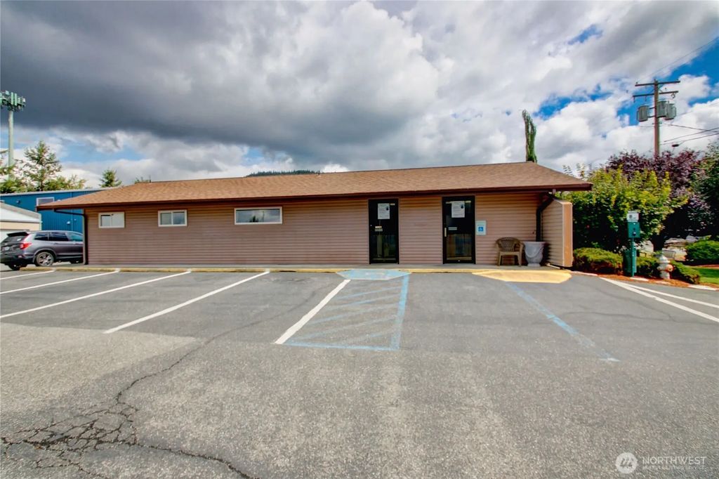 1105 Dale Lane, Mount Vernon