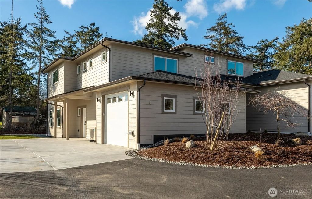 205 Ne Third Street, Coupeville