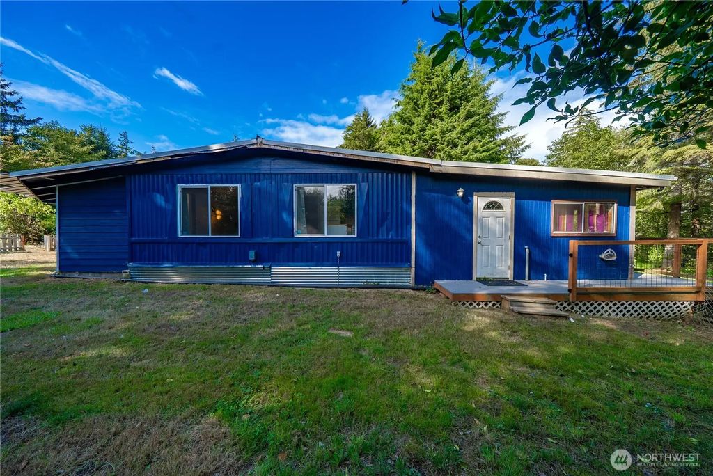 219 State Route 115, Ocean Shores