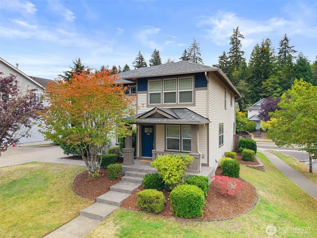 1799 Burnside Avenue, Dupont