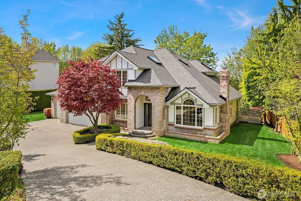 16534 Se 58th Place, Bellevue