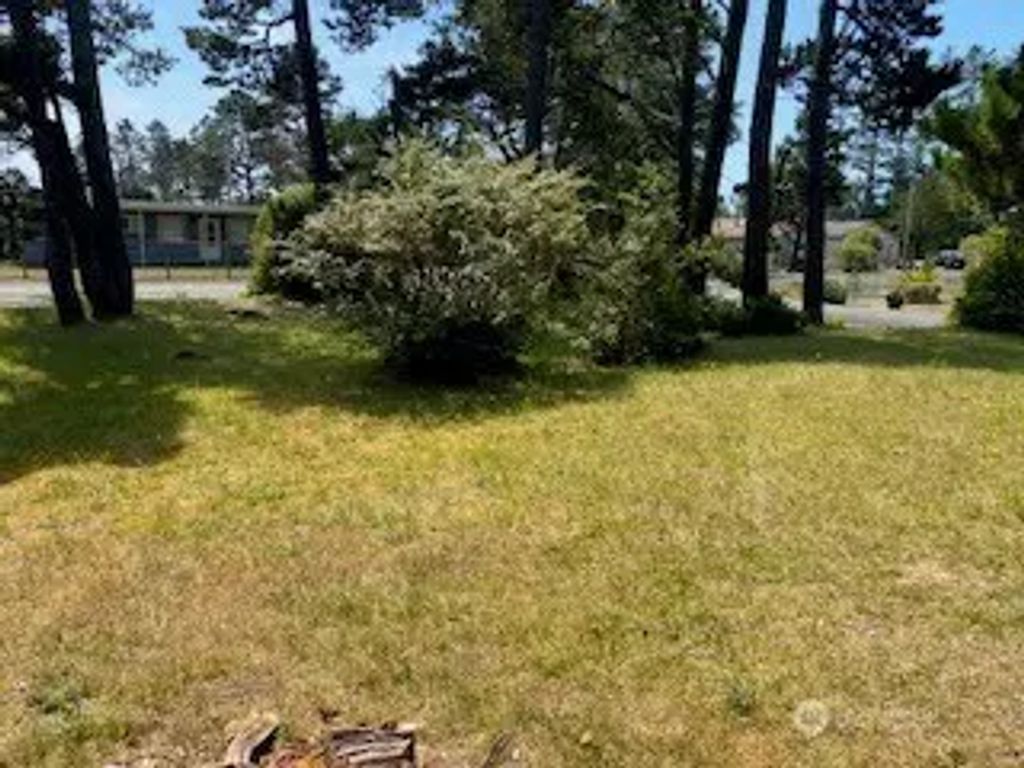 27008 Ridge Avenue, Ocean Park