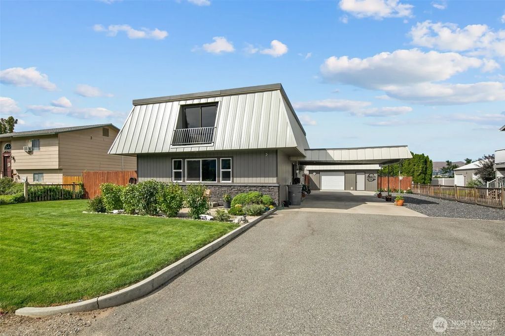 2214 Nw Columbia Avenue, East Wenatchee
