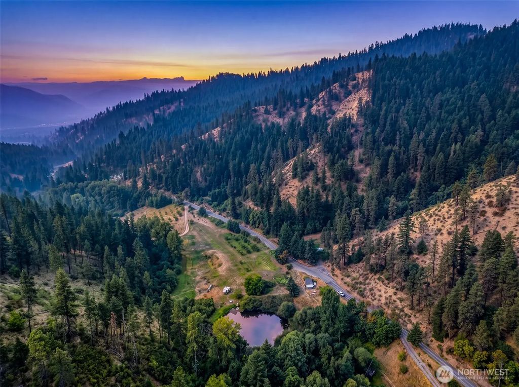 Derby Canyon Road, Peshastin