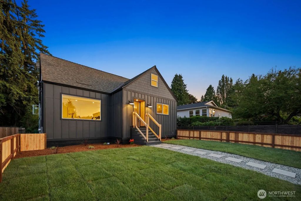 3209 Ne 98th Street, Seattle