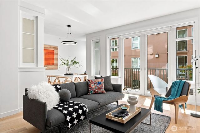 2607 Western Avenue 302, Seattle