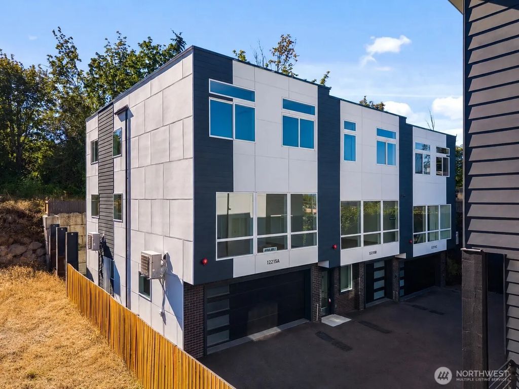 12215 Des Moines Memorial Drive S A, Burien