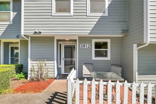 3812 25th Avenue W 4b, Seattle