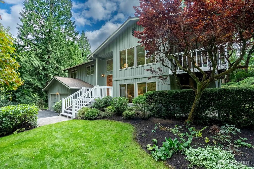 21415 Se 16th Place, Sammamish
