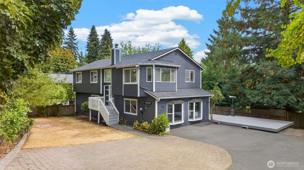 12730 15th Avenue Ne, Seattle