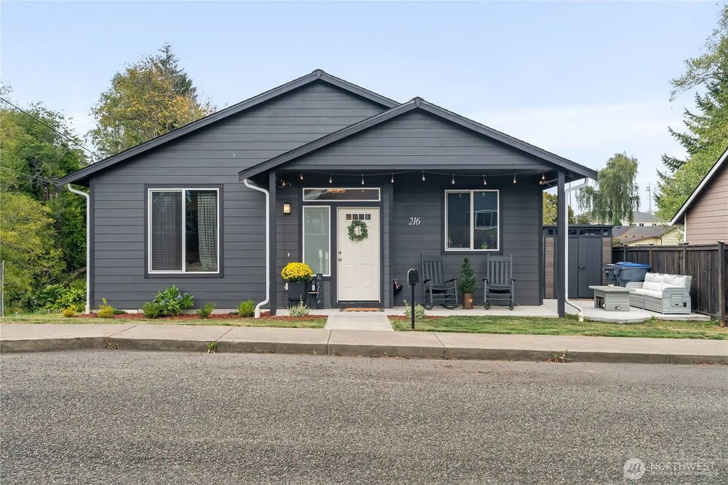 216 S Satsop Street, Montesano