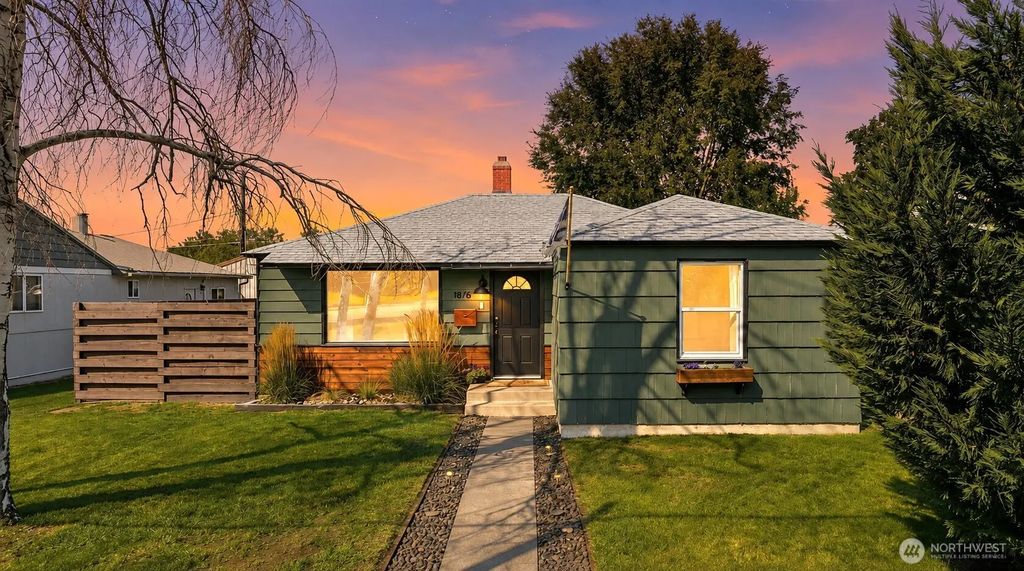 1816 Highland Drive, Prosser