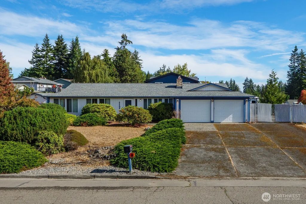 2205 W 14th St, Port Angeles