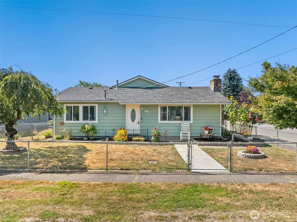381 N Cascade Street, Buckley