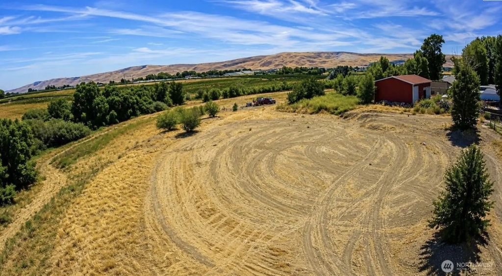 28005 N Crosby Road, Prosser