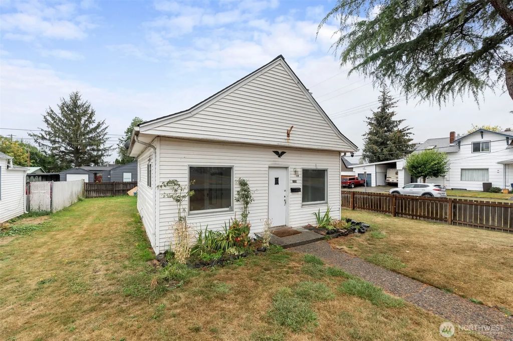 119 Sw Cascade Avenue, Chehalis